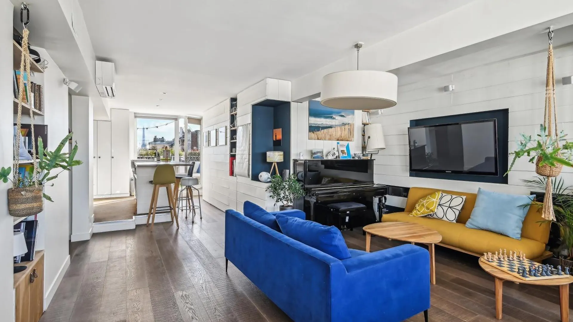 Atypique Appartement Avec Vue Sur La Tour Eiffel By Weekome Paris