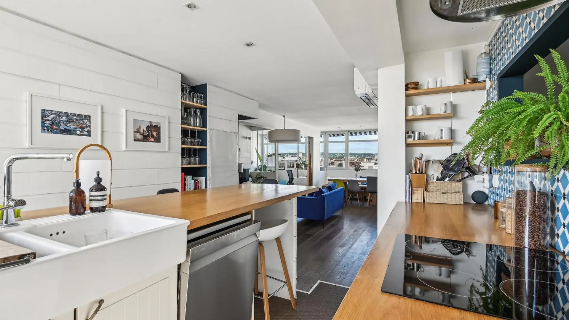 Apartment Atypique Appartement Avec Vue Sur La Tour Eiffel By Weekome Paris