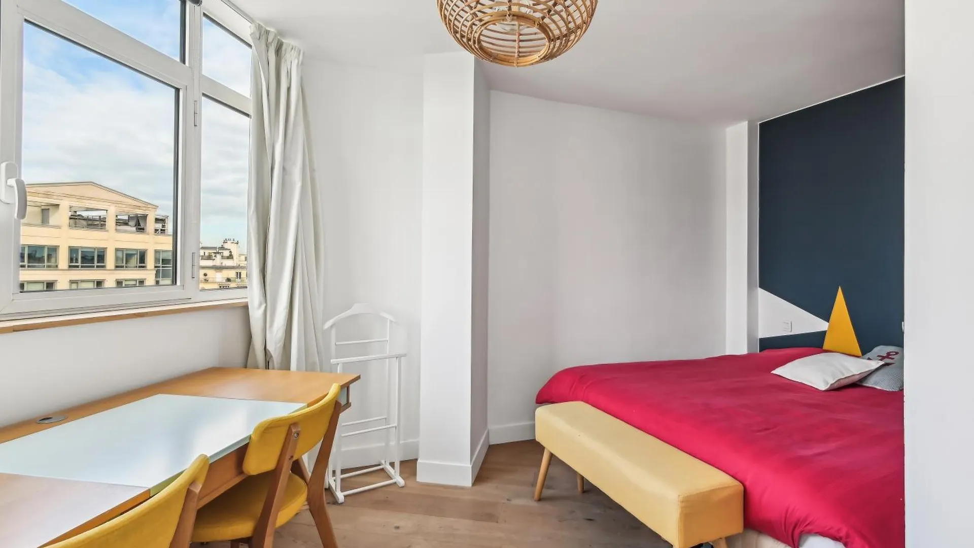 Atypique Appartement Avec Vue Sur La Tour Eiffel By Weekome Paříž Francie