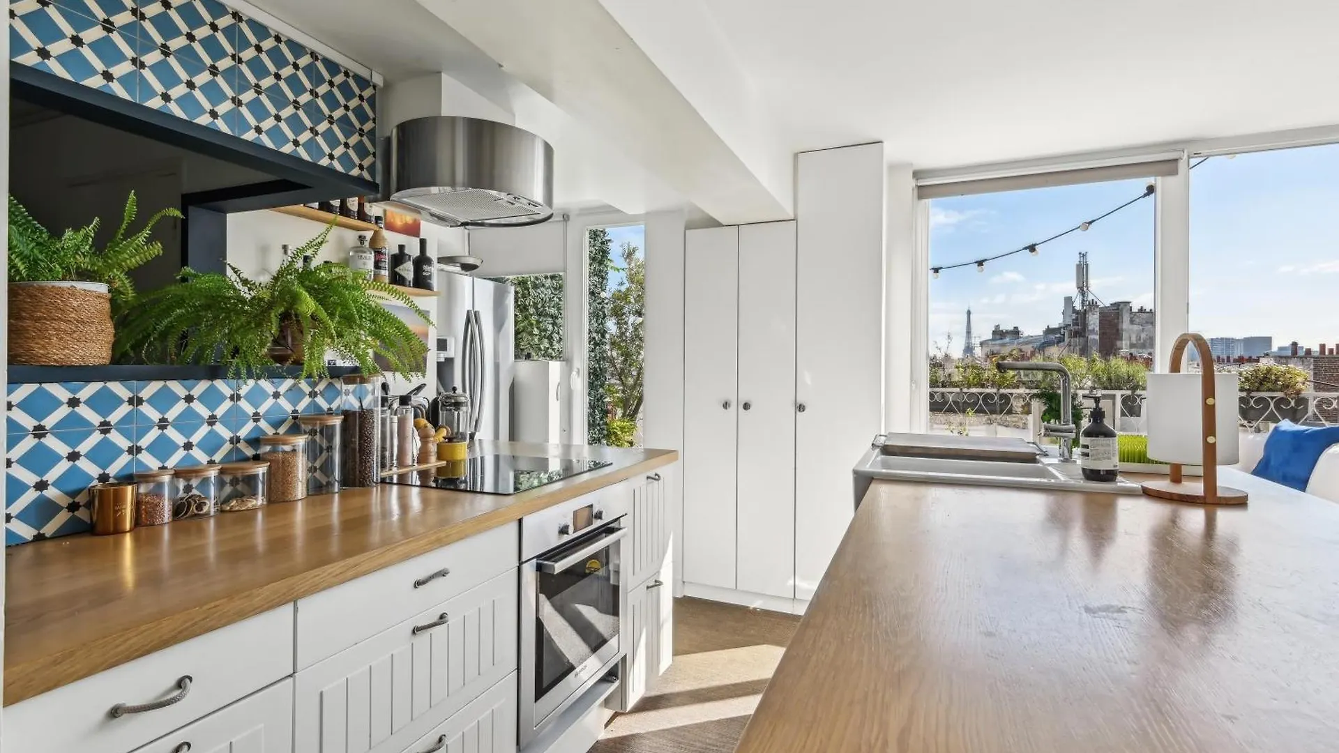 Atypique Appartement Avec Vue Sur La Tour Eiffel By Weekome Paříž Apartmán